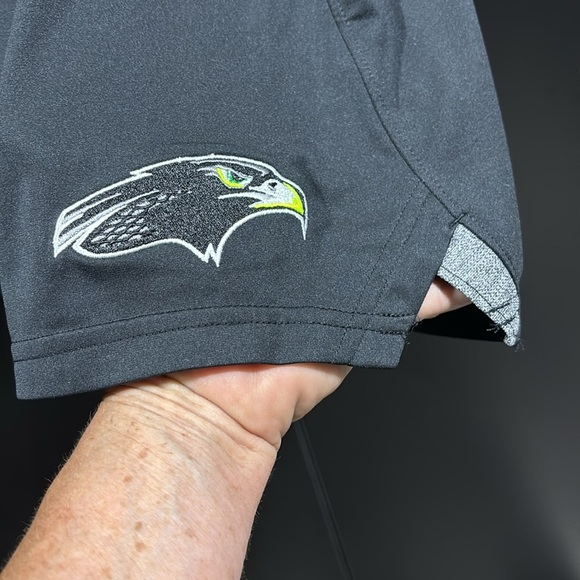 Under Armour Loose Fit,pockets,embroidered Seahawk logo,elastic drawstring waist - Picture 4 of 10